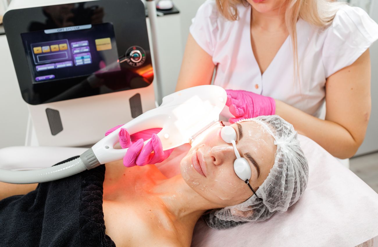 Scarlet – Advanced Skin Tightening & Rejuvenation